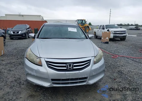 2011 Honda Accord 2.4 Ex-L z USA, uszkodzony, nr VIN 1HGCP2F87BA033335